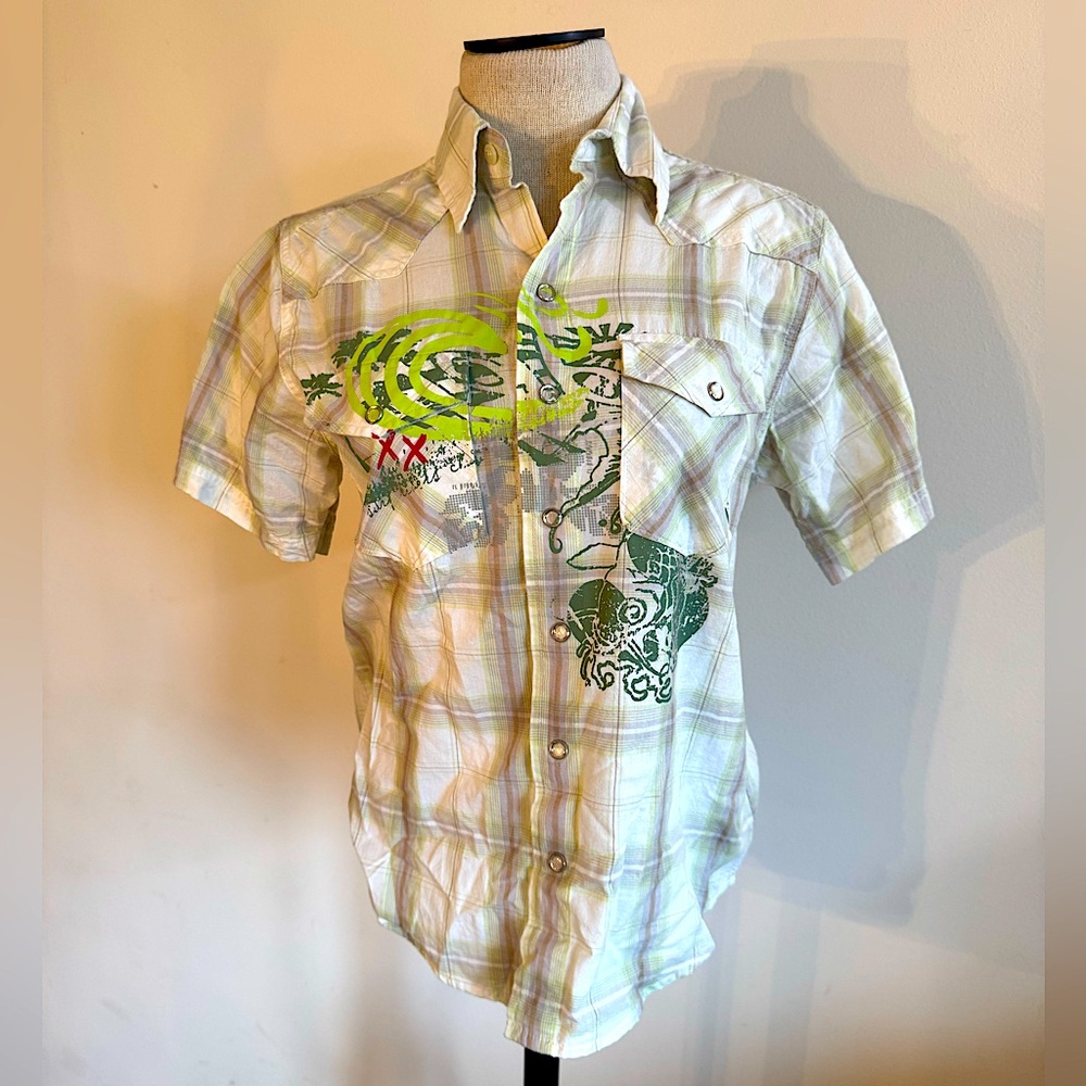 ARIZONA Short Sleeve Lime Green Plaid Graffiti Short Sleeve Shirt Medium NWOT